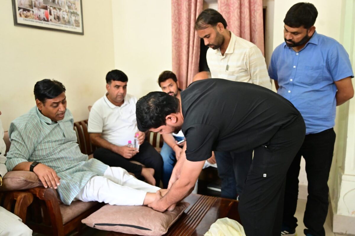 गोविंद सिंह डोटासरा पैर फिसलने से घायल हुए