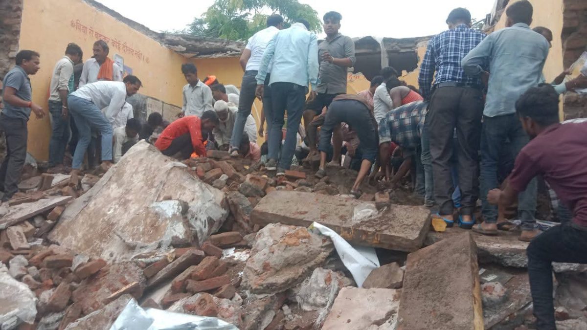 Jhalawar Accident : राजस्थान में बुधवार सुबह बड़ा दर्दनाक हादसा! स्कूली की गिरी छत, 60 बच्चे मलबे में दबे, जानिए हादसे की लेटेस्ट अपडेट