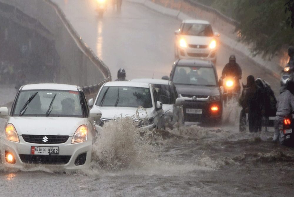 Weather News : प्रदेश में फिर बरसेगी भारी बारिश, लोगों के लिए खड़ी होगी मुसीबते, जानिए क्या रहेगा मौसम का मिजाज