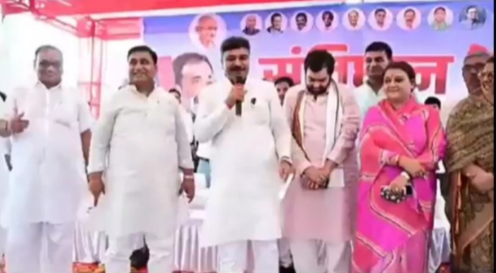 Viral song : टीकाराम जूली के इस वायरल Song ने सियासत में मचाया तहलका, लोगों ने भी बजाई जमकर तालियां, देखिए वीडियो