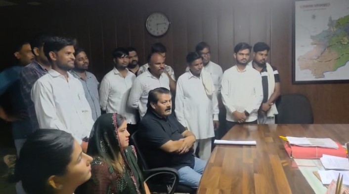 Rajasthan News : धौलपुर में नगर परिषद सभापति के खिलाफ क्यों आया अविश्वास प्रस्ताव, जानिए वजह पार्षदों ने क्या उठाया कदम?