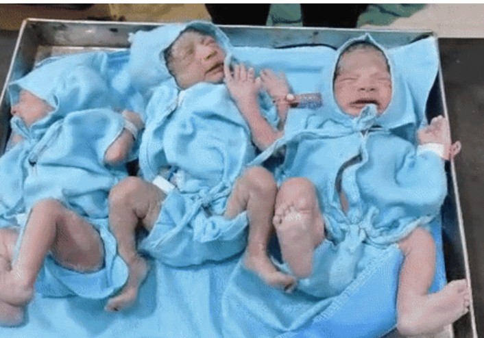 डीग में तीन बच्चियों का एक साथ जन्म, वह भी 5-5 मिनट के अंतराल में