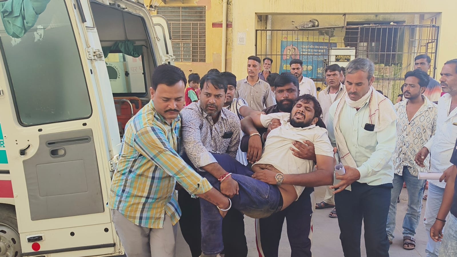 रोडवेज बस