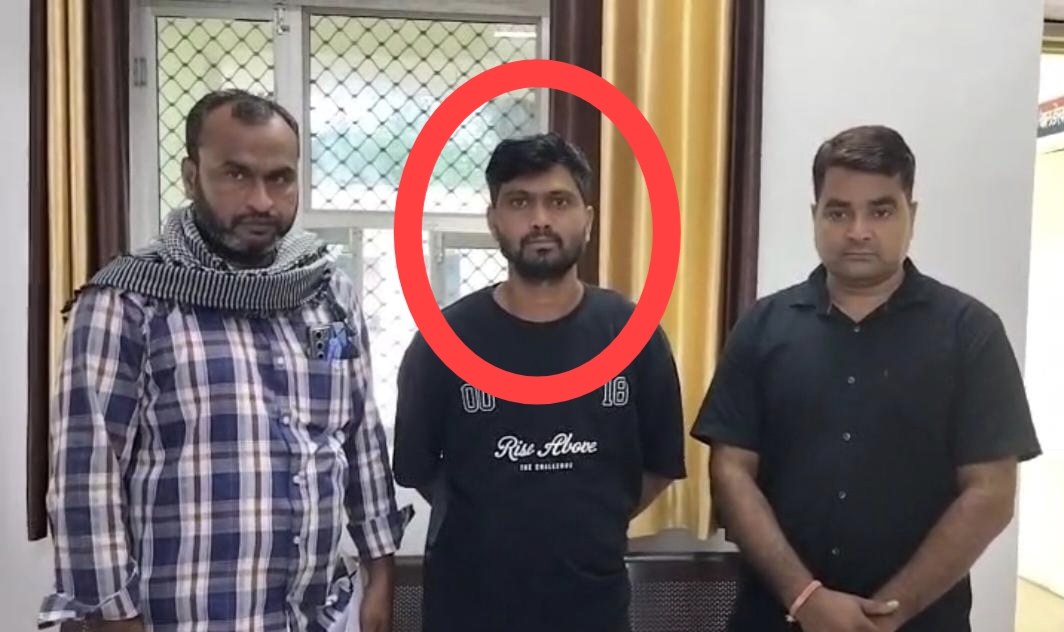 एसीबी ने किया बड़ा धमका! 15 हजार रुपए की रिश्वत के साथ यूं दबोचा जाल में