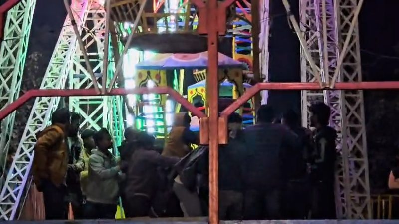 युवक को बाउंसरों ने ऐसा पीटा, युवक हो गया बेहोश, देखिए Video