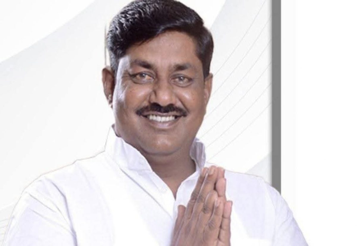 बीजेपी विधायक बोले, VCR भरे तो अफसर को पेड़ से बांध देना, जो होगा देखा जाएगा, Video