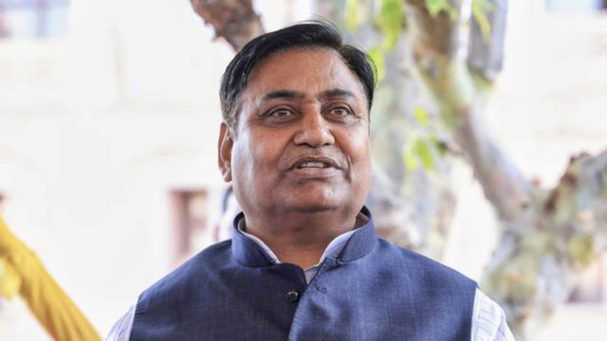 शिक्षा मंत्री तो सबसे डफर मंत्री है, डोटासरा का दावा अब तो 20 सीटें भी नहीं आएंगी बीजेपी के