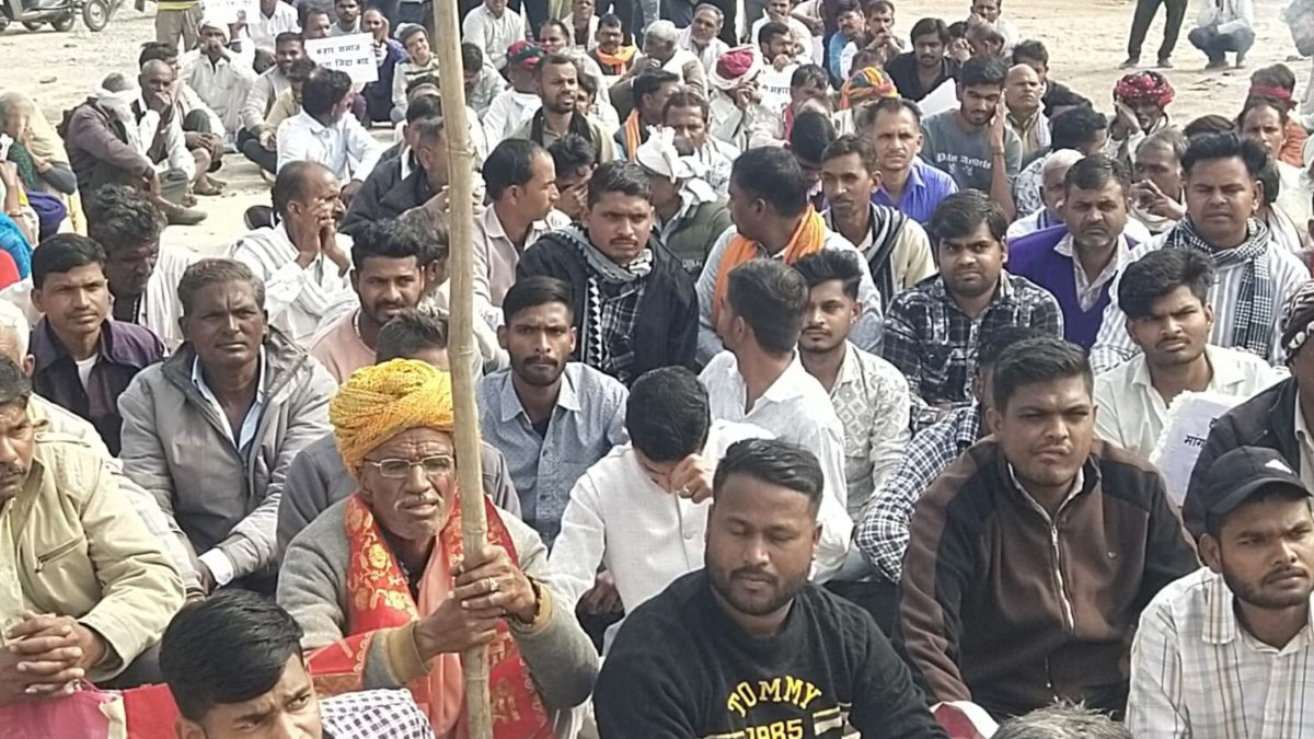 कहार समाज ने जमकर काटा बवाल! कहा ईंट से ईंट बजा देंगे, जानिए क्या है मामला