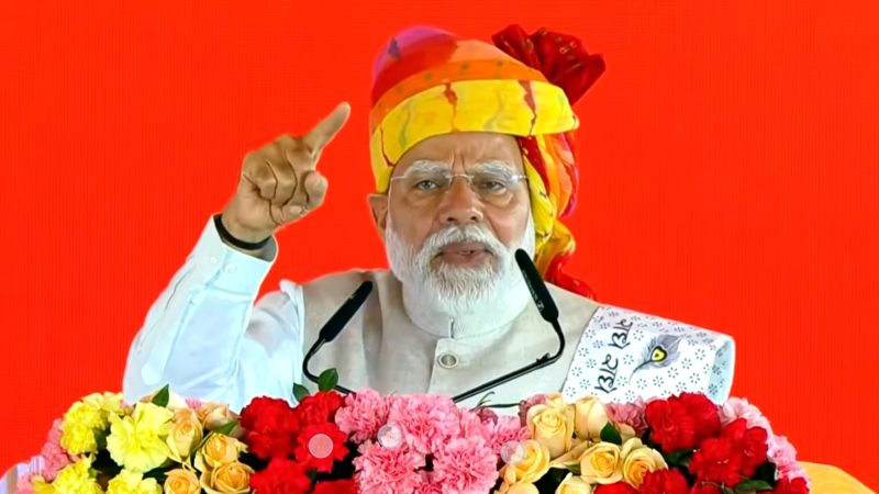 कांग्रेेस राज में केवल भ्रष्टाचार की चमक, जानिए पीएम मोदी ने सियासी भाषण के बीच क्या दी करोड़ों की सौगाते?