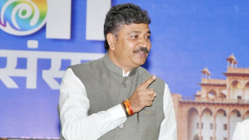 9 दिन चले अढ़ाई कोस को लेकर क्या कहना चाहते हैं, नेता प्रतिपक्ष टीकाराम जूली, जानिए वजह