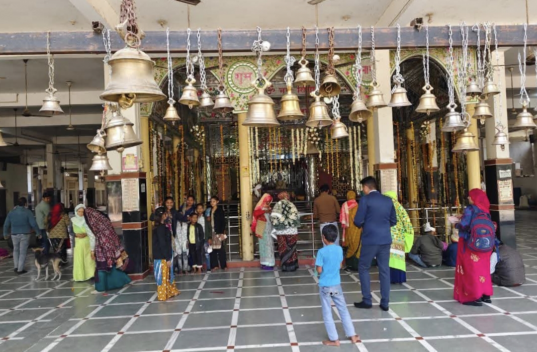 यहां की दवाई से कैंसर रोग होता है समाप्त! जानिए इस स्थान के दांवे और सच्चाई के बारे में